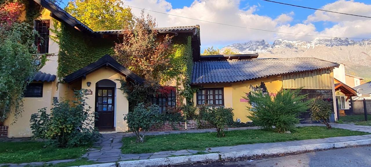La Casa Del Arbol - Hostel El Bolsón Eksteriør billede